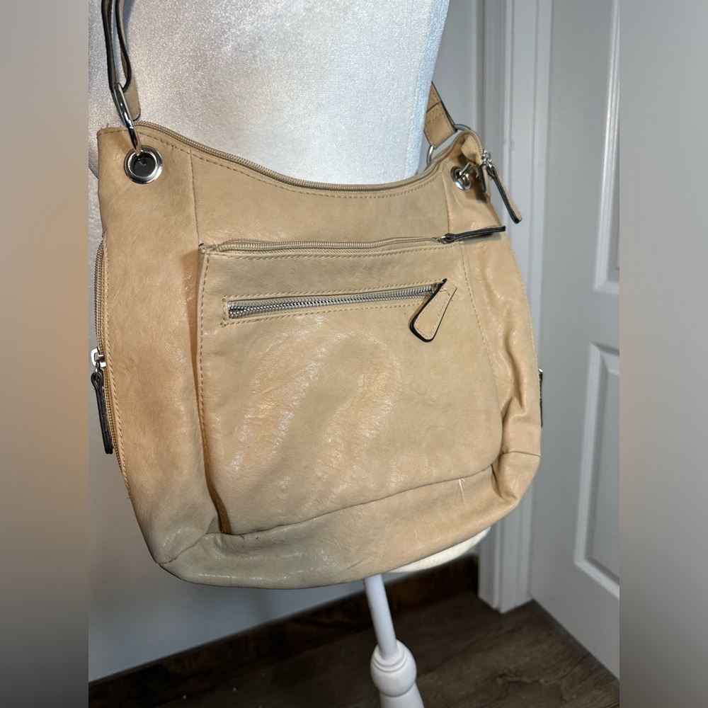 Vintage bueno lightening tan multi zipper convenient small bag